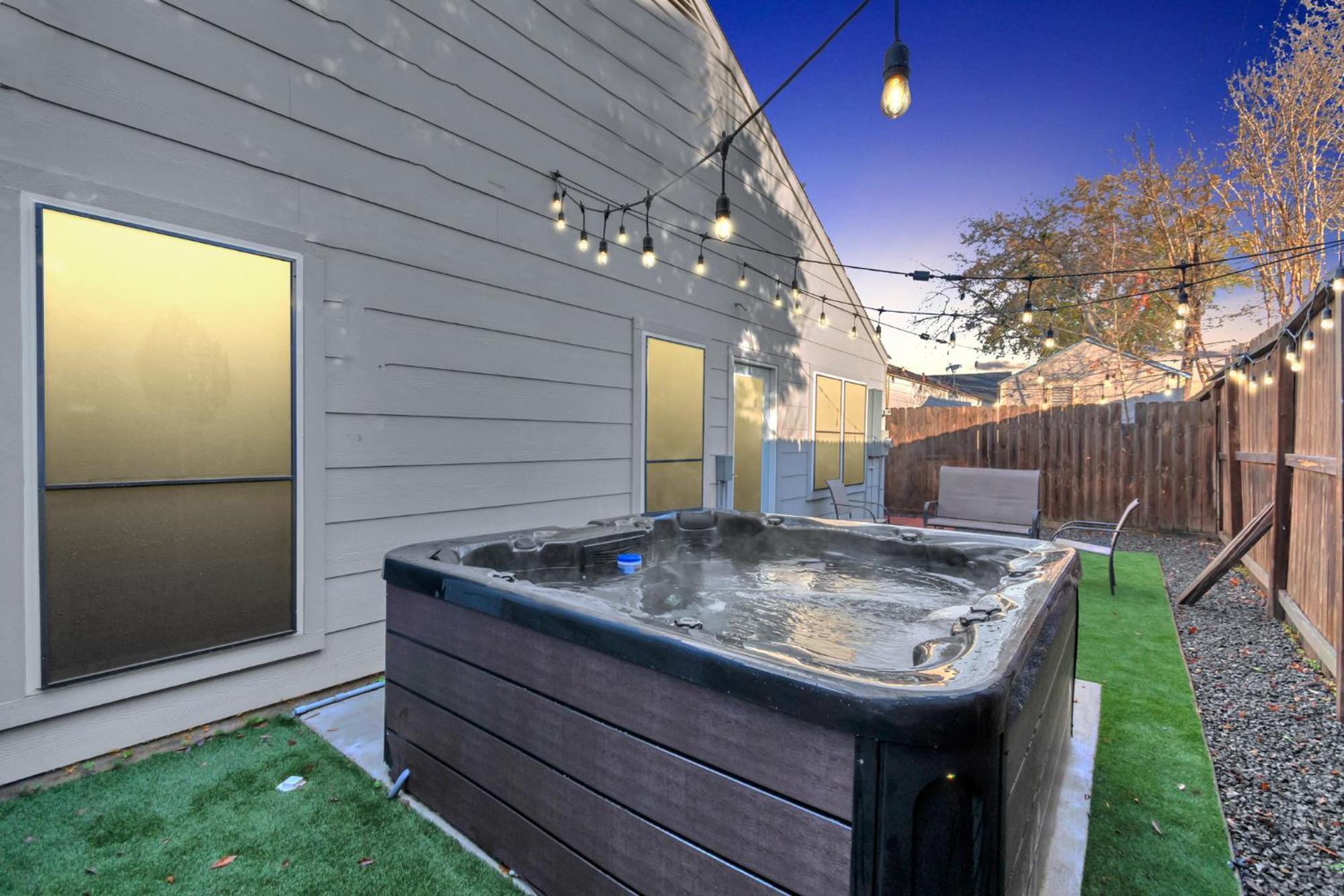 1976 Accessiblegem Jacuzzi Sleep13 Chinatown 20Mins Dt Villa Houston Bagian luar foto