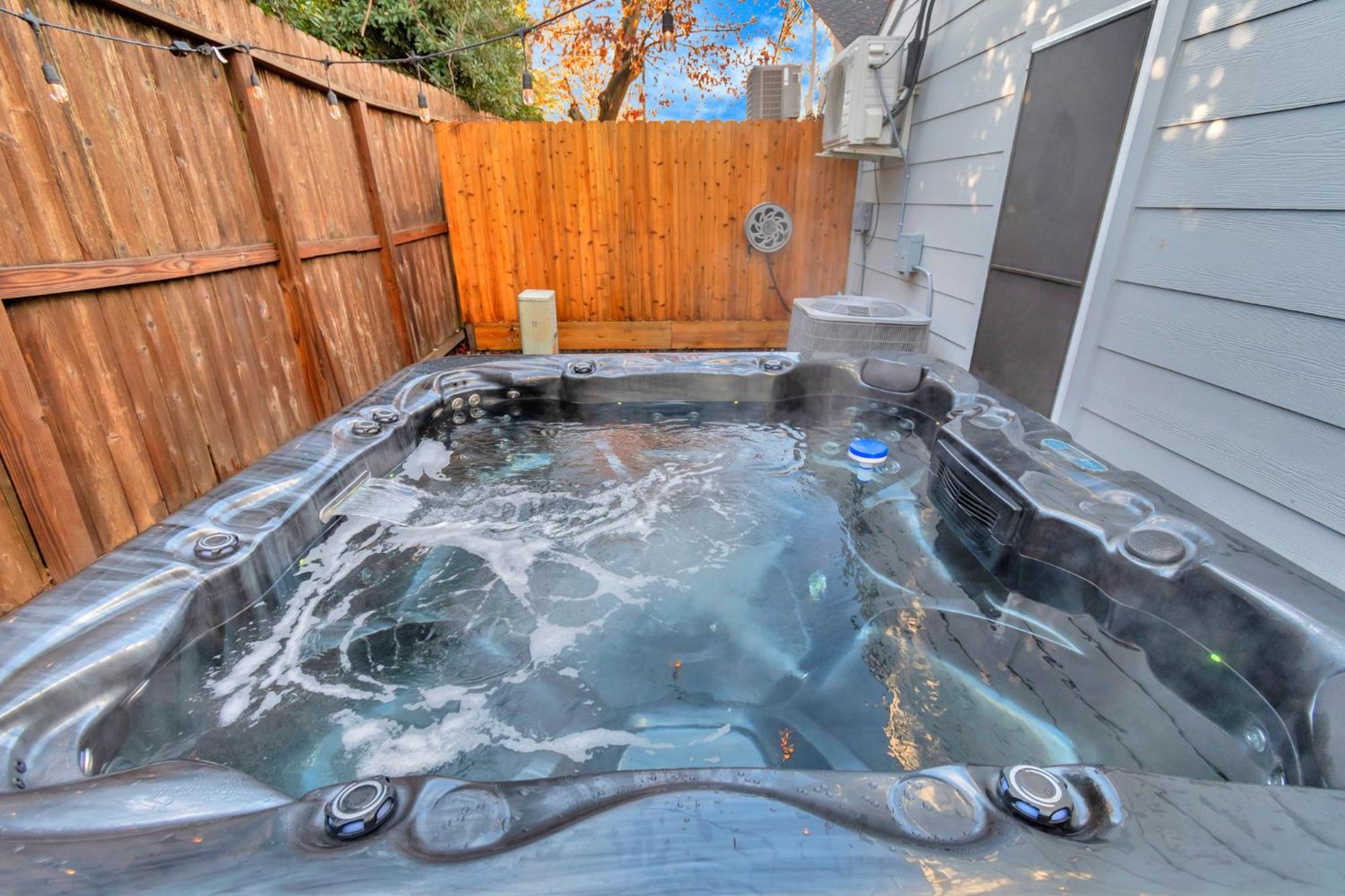 1976 Accessiblegem Jacuzzi Sleep13 Chinatown 20Mins Dt Villa Houston Bagian luar foto